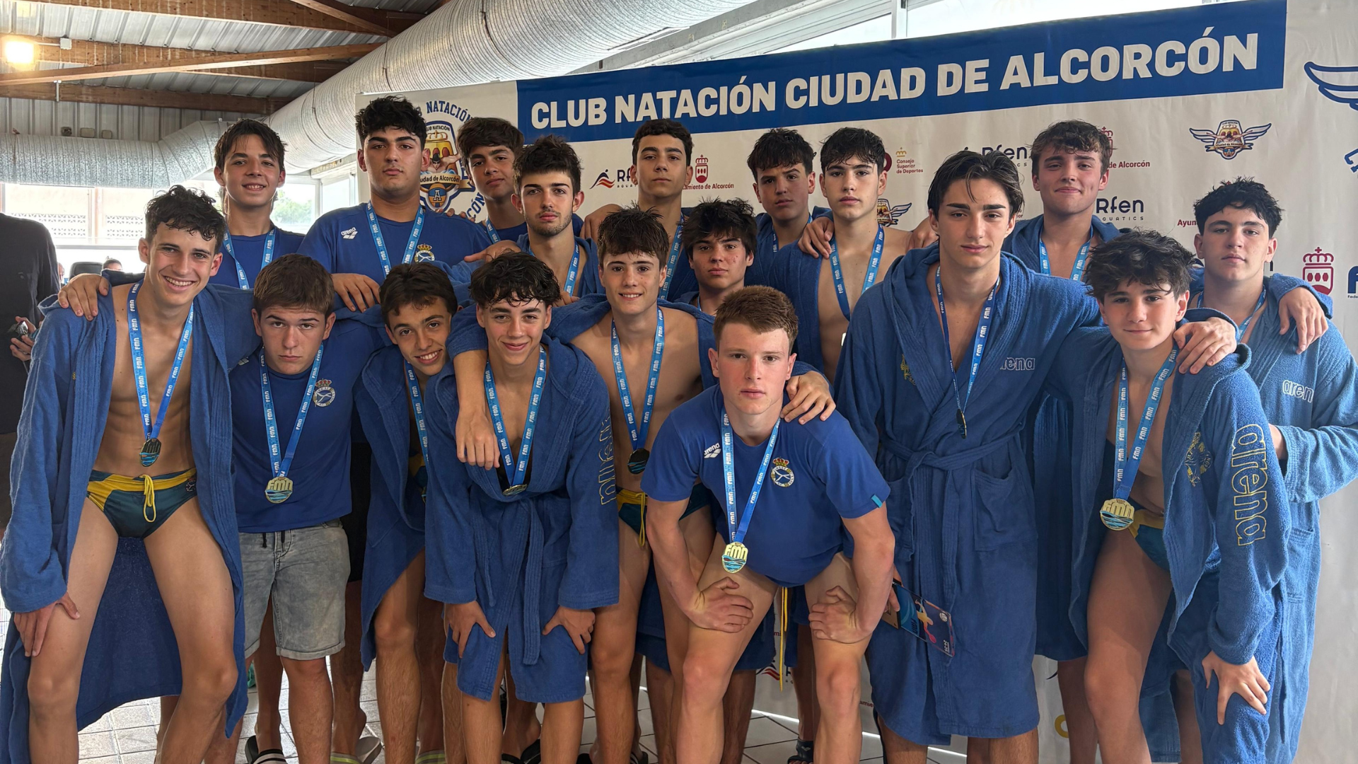 El Geodesic Real Canoe cadete, campeón de Madrid tras una temporada perfecta